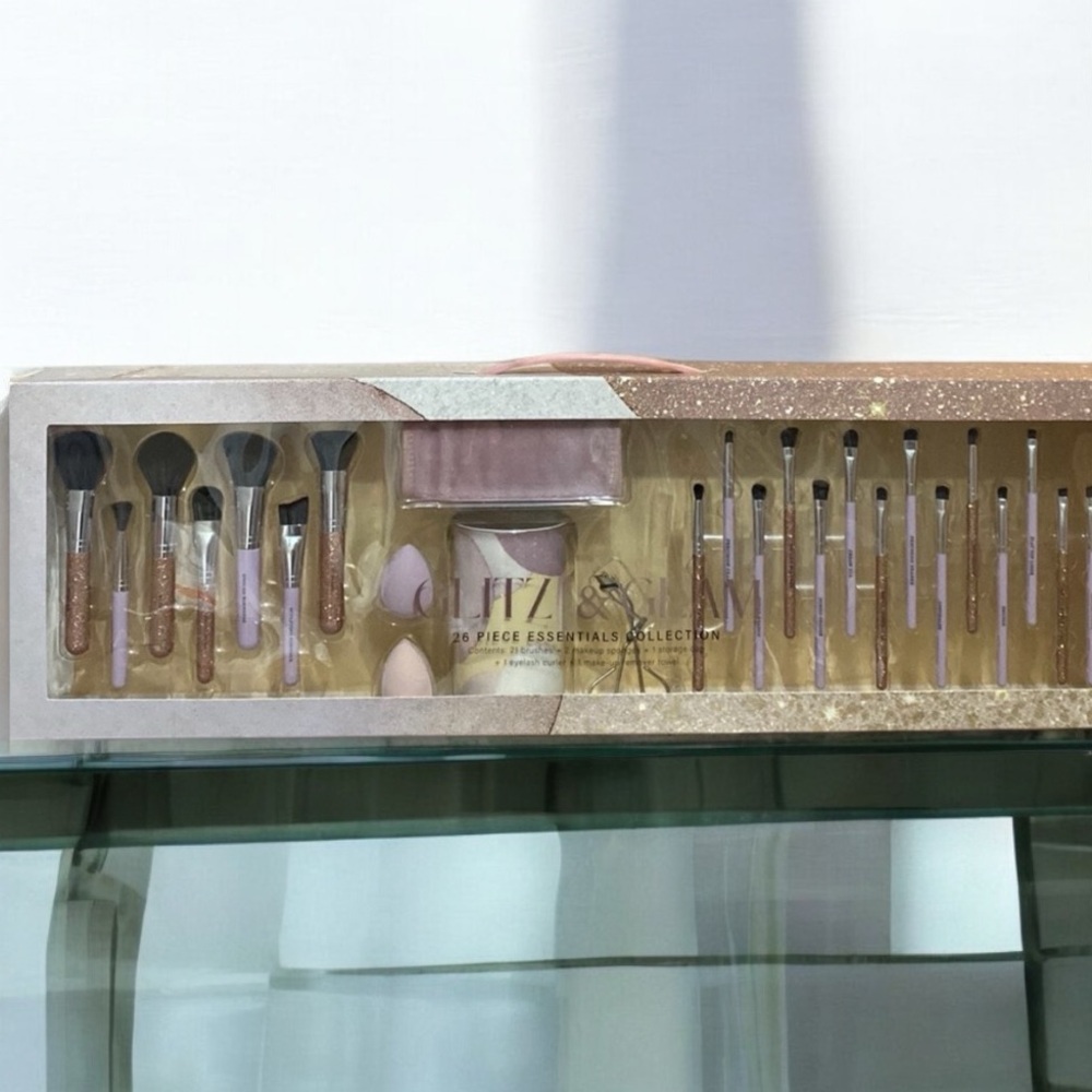 GLITZ & GLAM Makeup Cosmetic Brush 26 Piece Pink Sparkle Collection Set